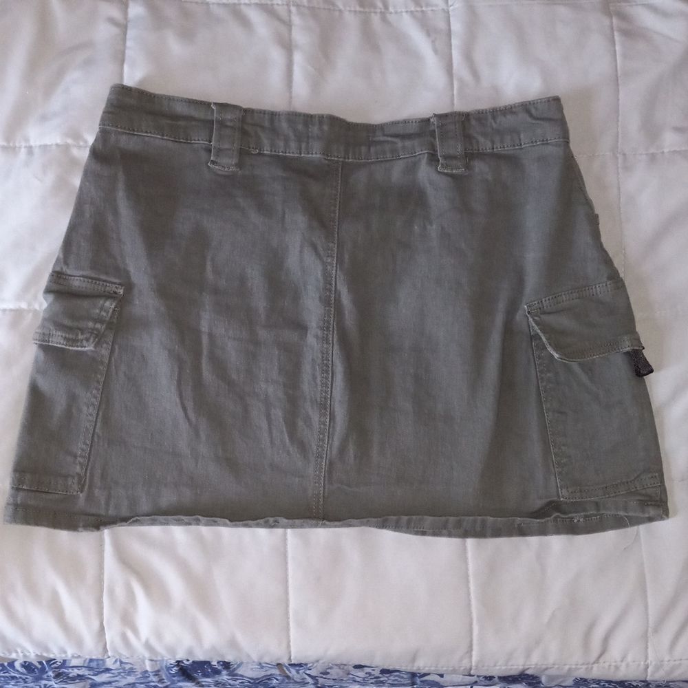 Almost Famous Skirt - Picture 6 of 6